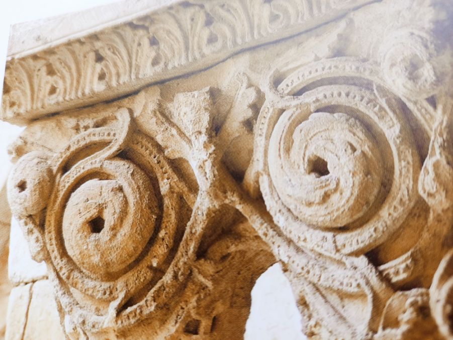 Capitel de Santa Maria La Real en Aguilar de Campó 